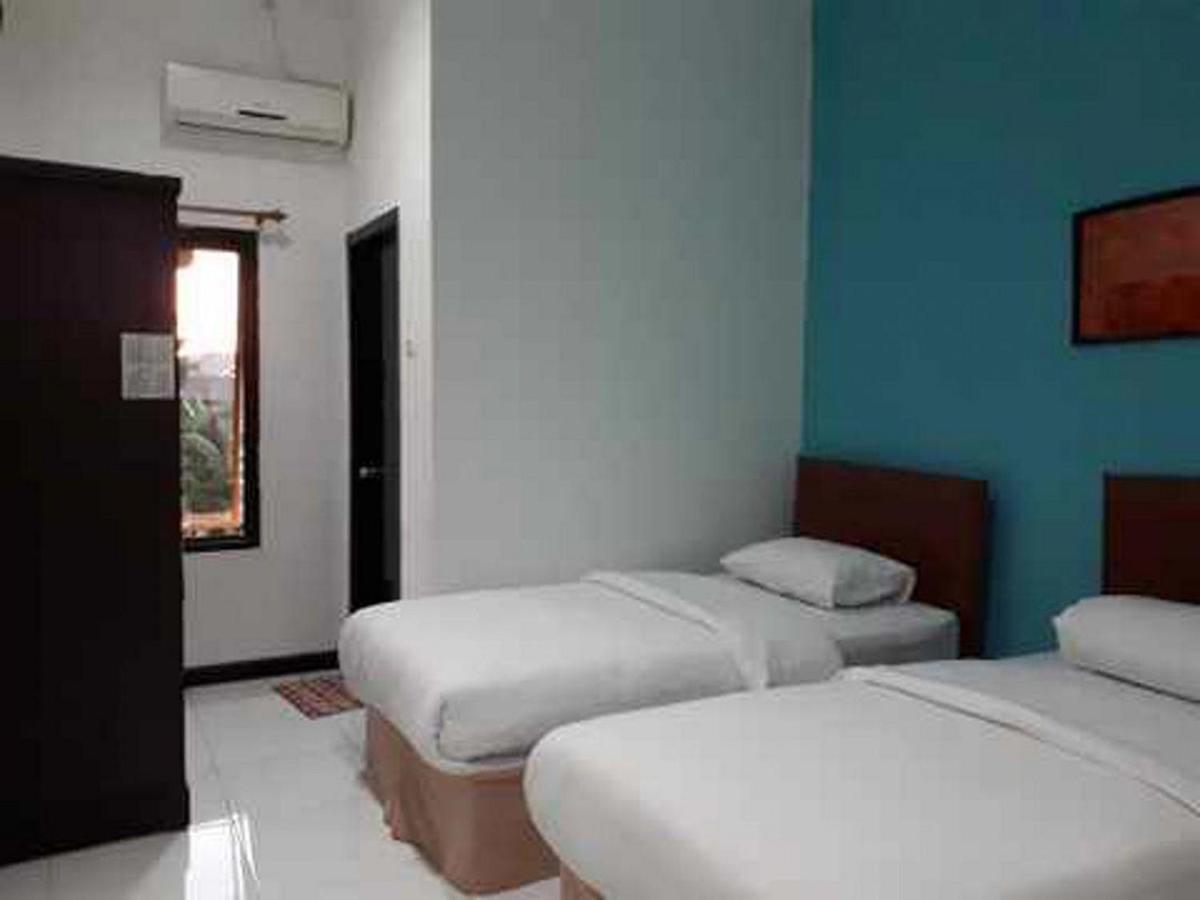 RedDoorz near Dermaga Pelabuhan Rakyat Sorong Exterior foto