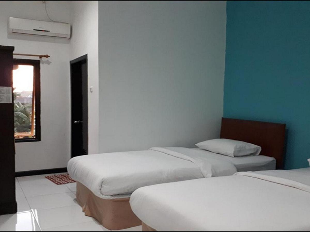 RedDoorz near Dermaga Pelabuhan Rakyat Sorong Exterior foto